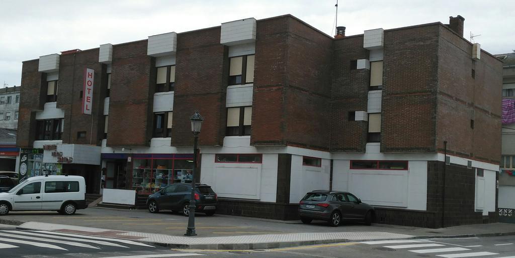 Hotel Puente De Los Santos Tapia De Casariego Exterior photo