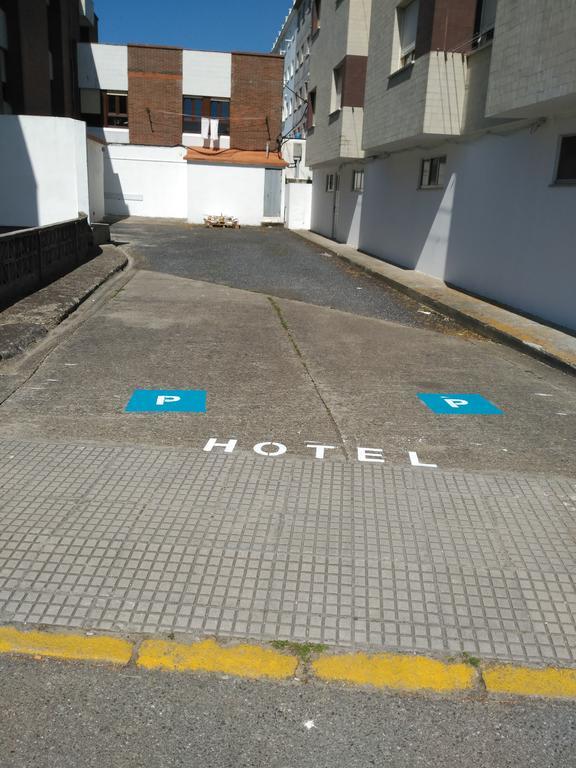 Hotel Puente De Los Santos Tapia De Casariego Exterior photo